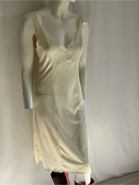 Vintage Kayser Lace-Trim Nylon Slip Dress - Cream